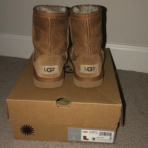 Uggs Classic Toddler Boots